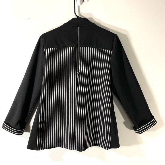 2/$35 Chico’s Black White Striped Drape Blazer - Picture 8 of 14